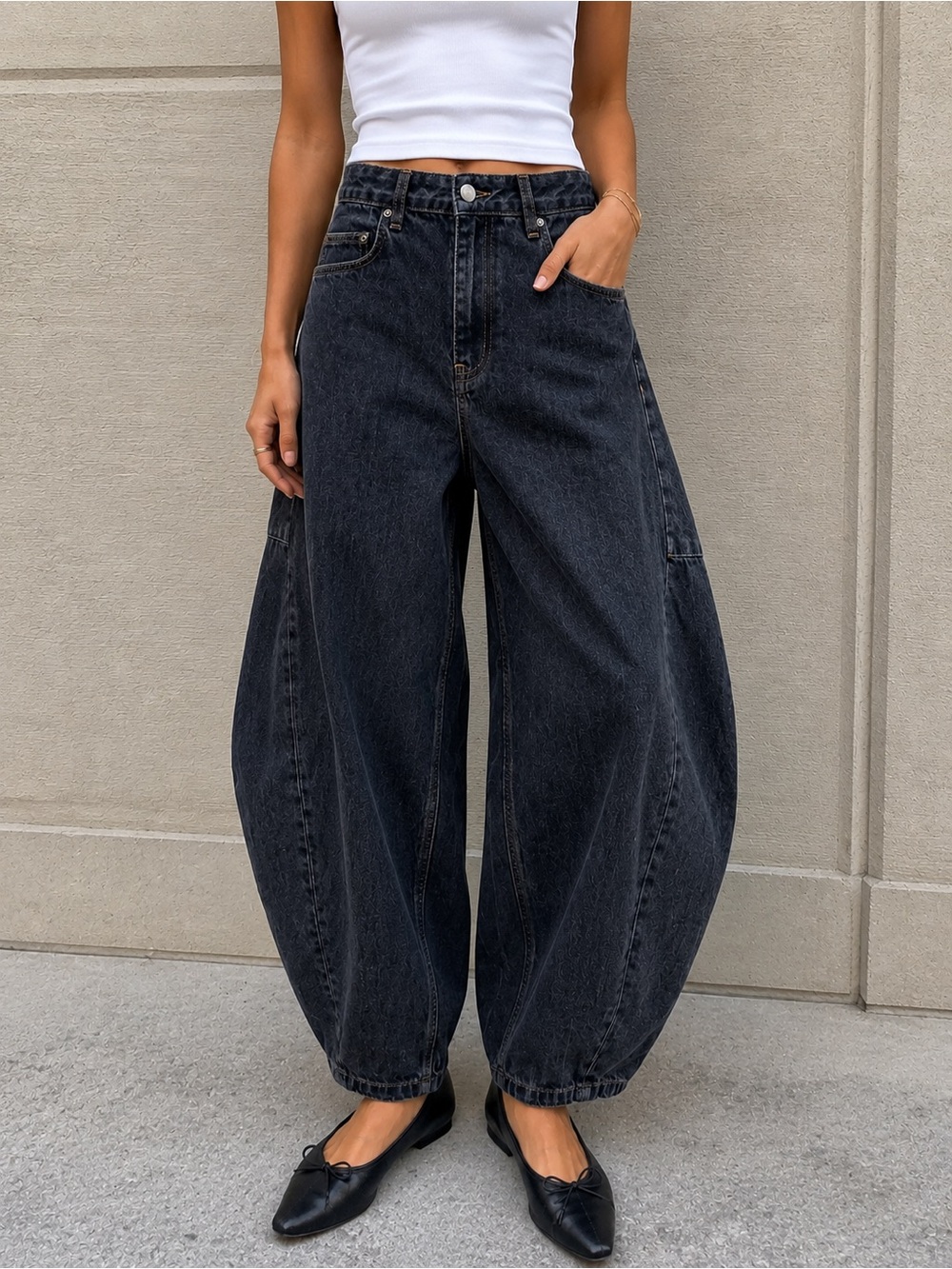 Zara Balloon Barrel Horseshoe High-Rise Wide Leg Jeans in Dark Denim Size 4